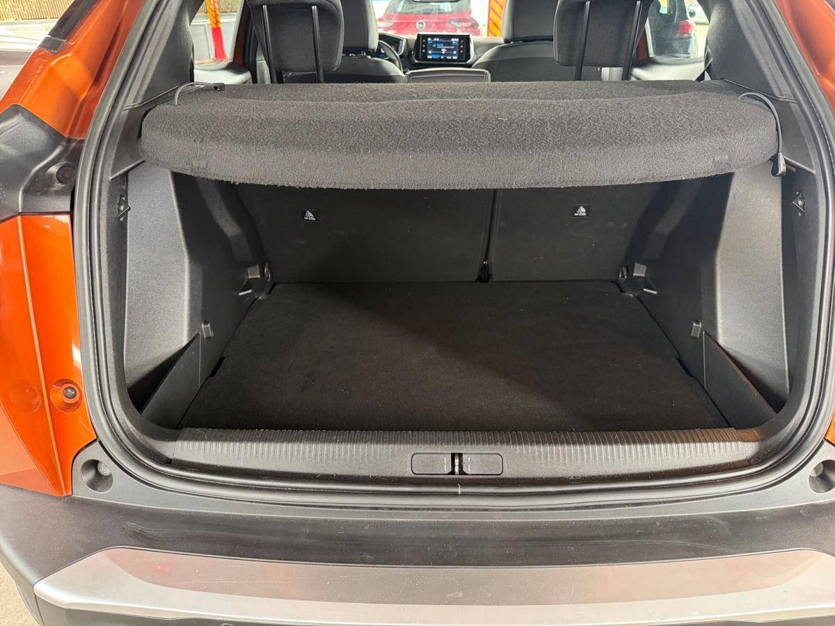 peugeot-2008-2022-gasolina-1199cc