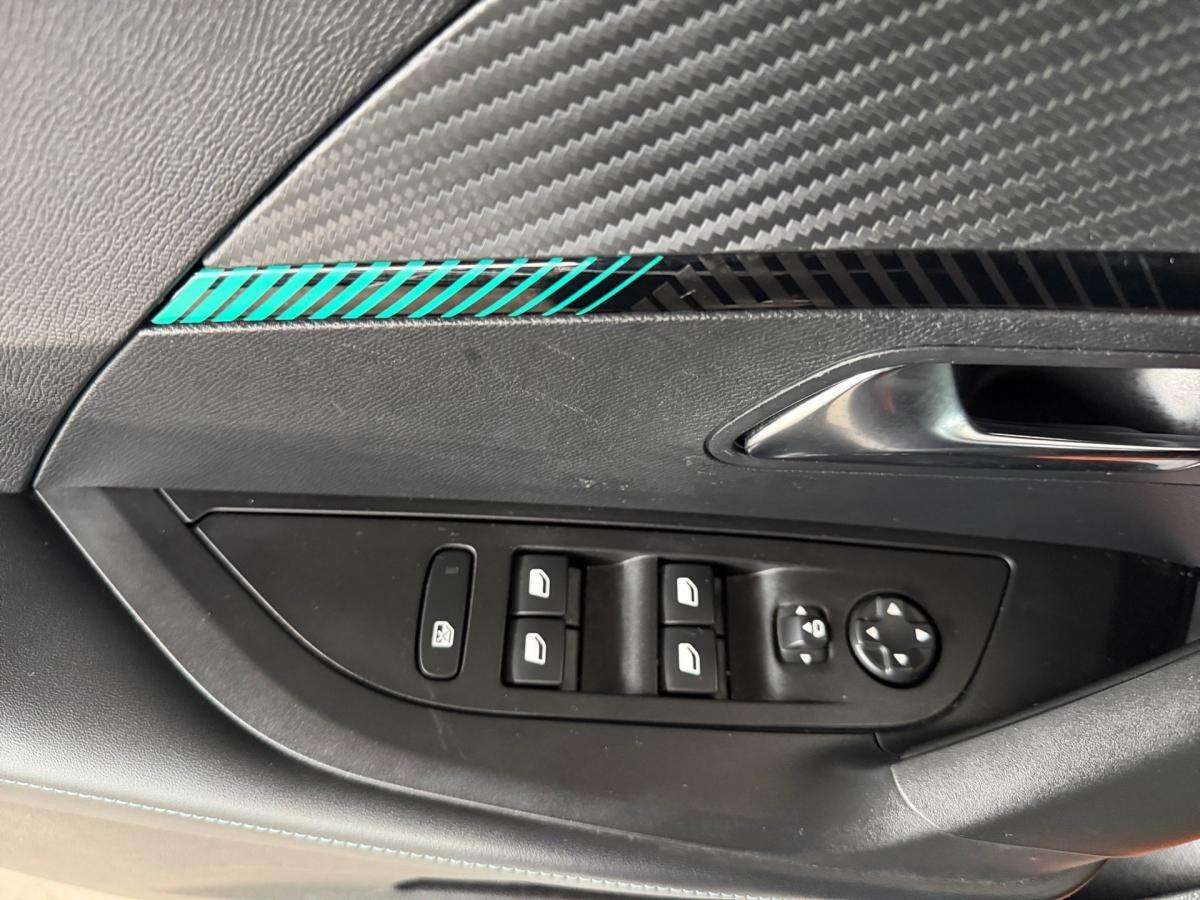 peugeot-2008-2022-gasolina-1199cc