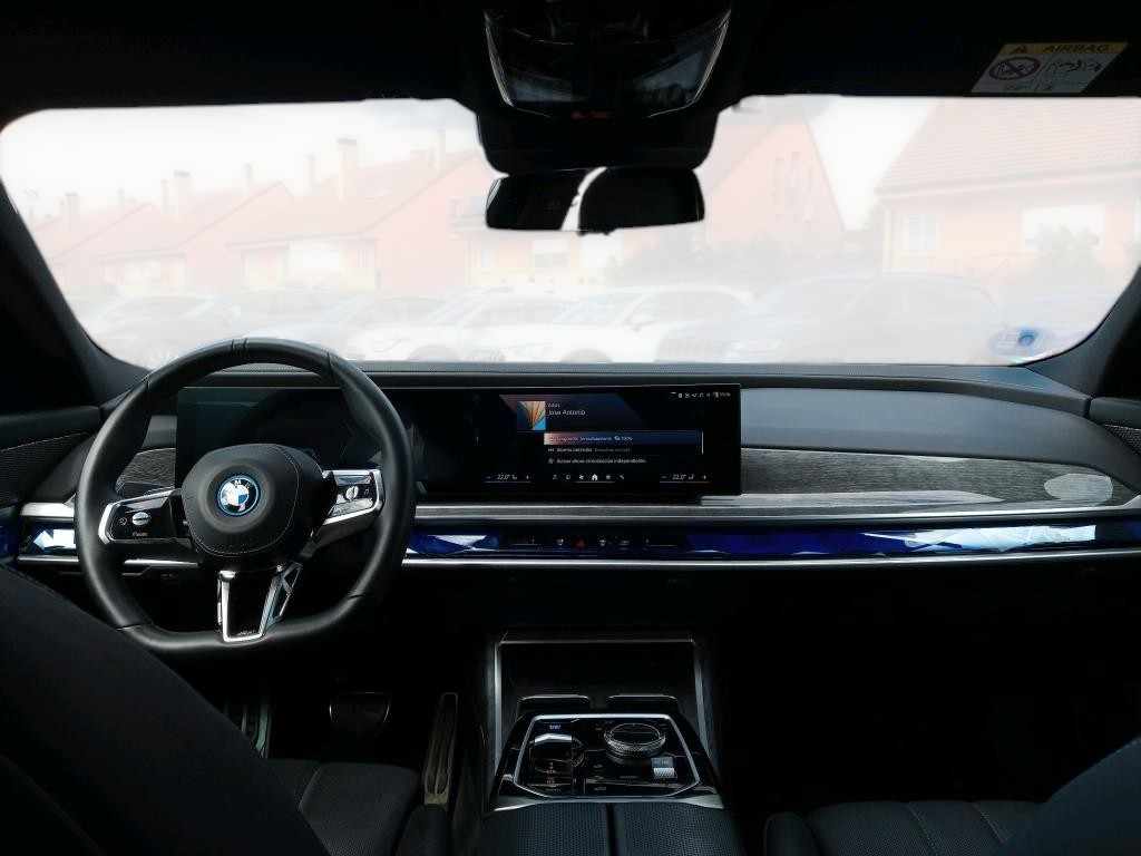 bmw-serie-7-i7-xdrive60-2023-eletrico