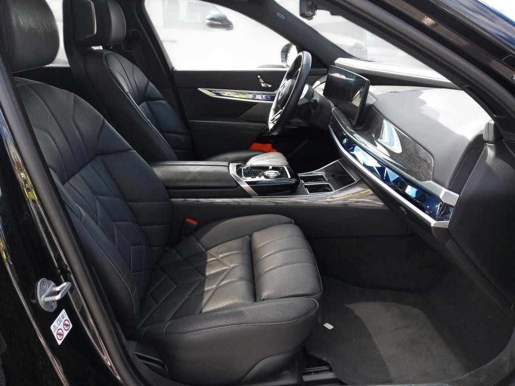 bmw-serie-7-i7-xdrive60-2023-eletrico