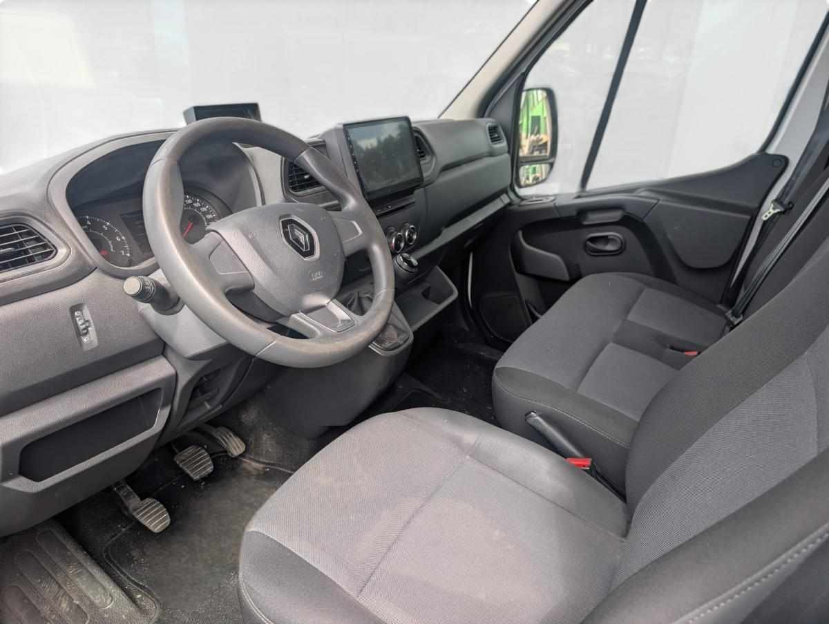 renault-master-2-3-136cv-2023-diesel-2299cc