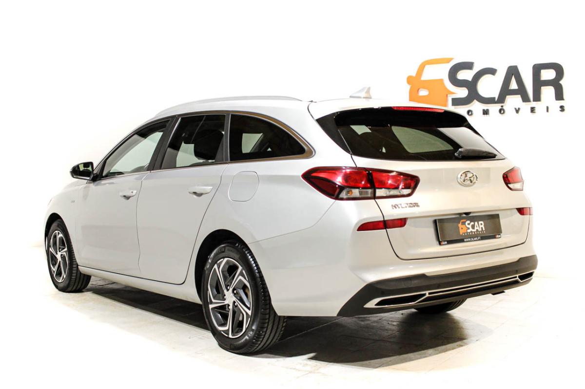 hyundai-i30-sw-2021-diesel-1598cc