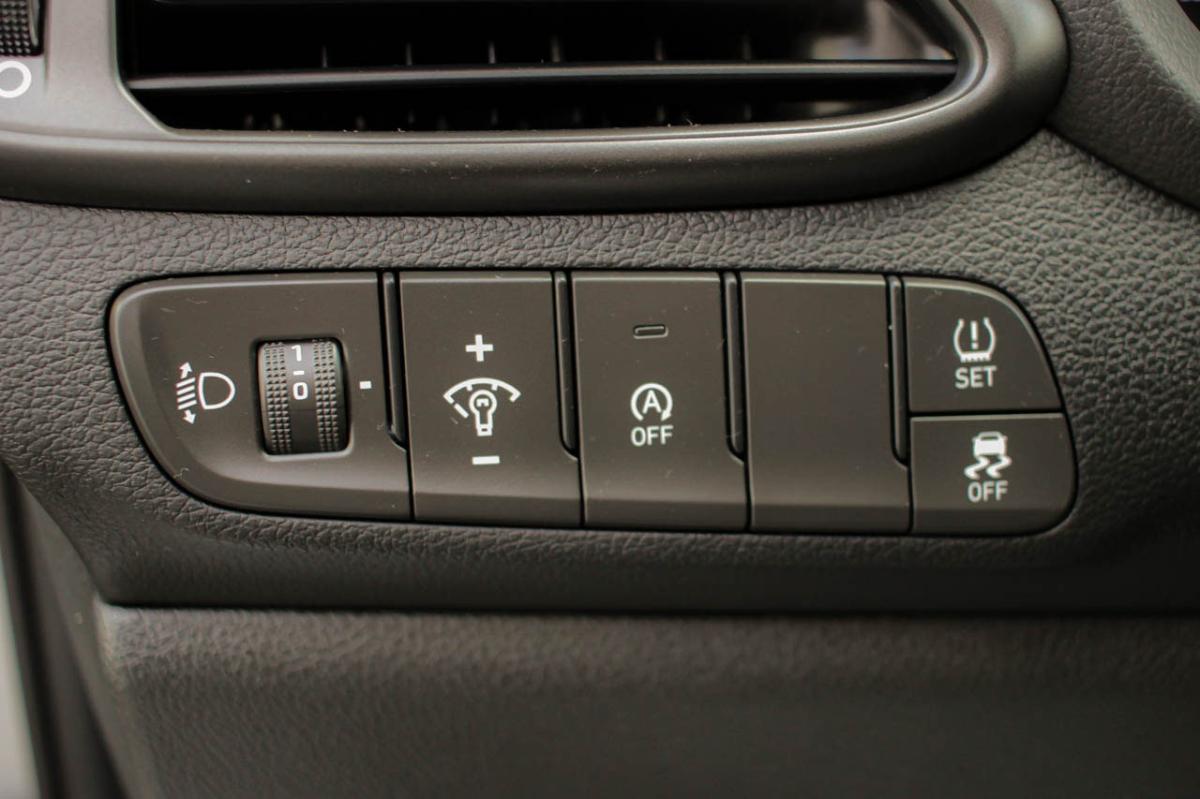 hyundai-i30-sw-2021-diesel-1598cc