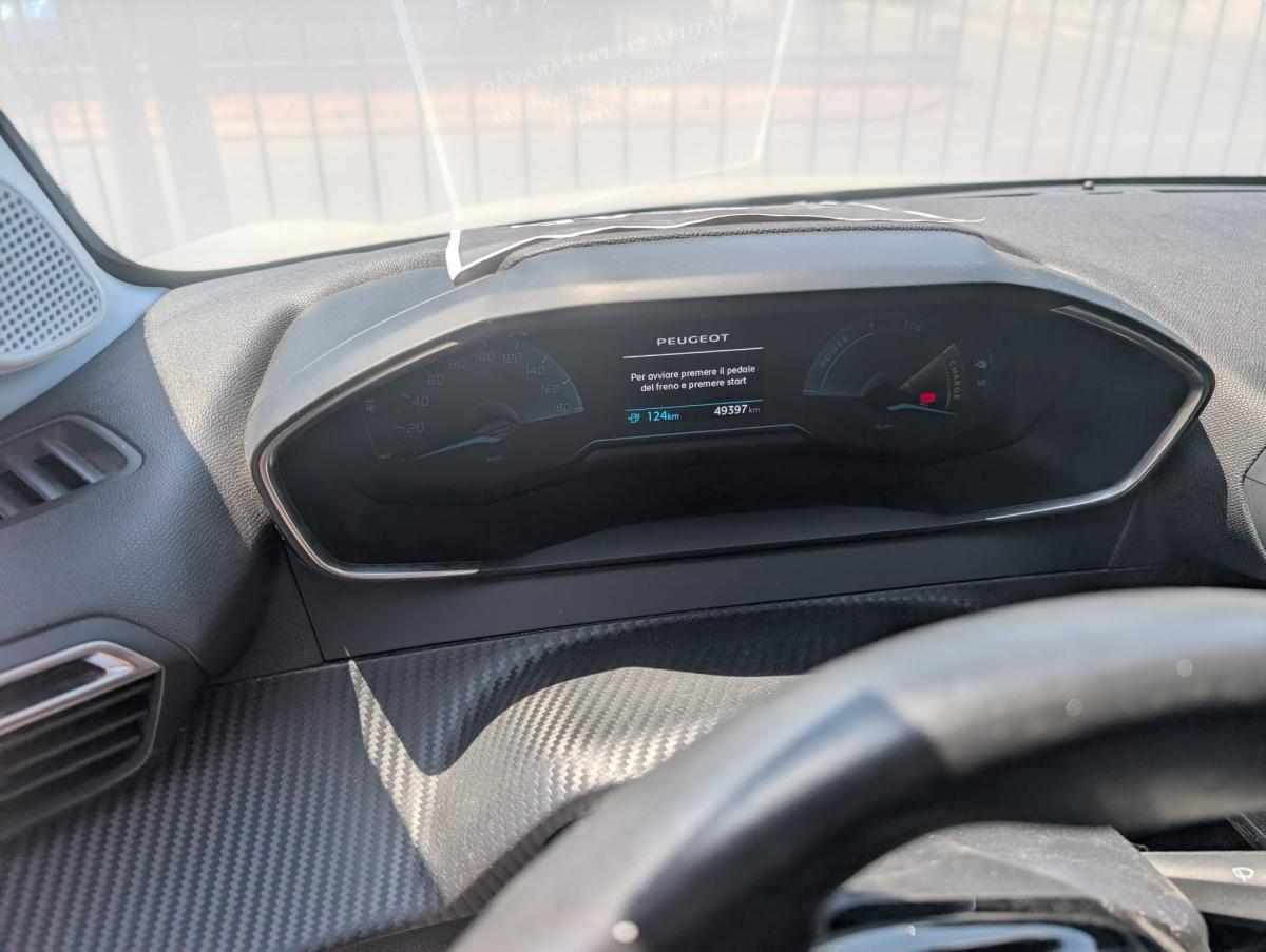 peugeot-e-208-ev-50-kwh-2023-eletrico