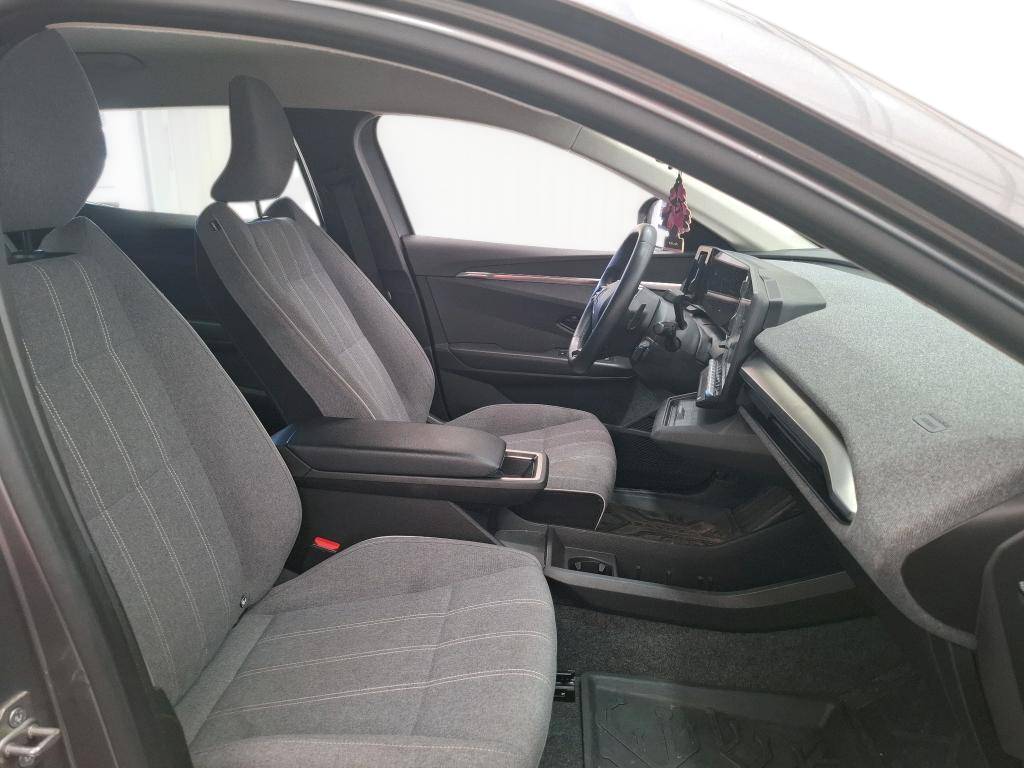 renault-megane-e-tech-2023-eletrico-0cc