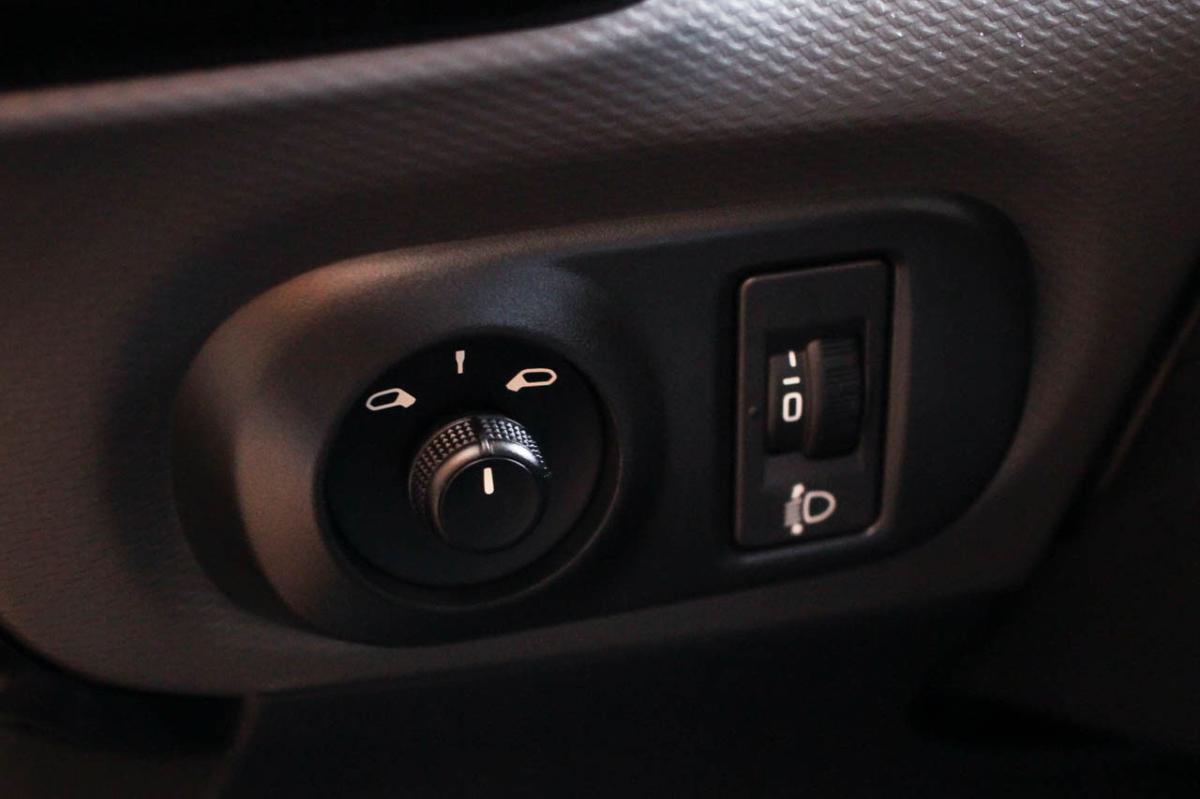 citroen-c4-cactus-2019-diesel-1499cc