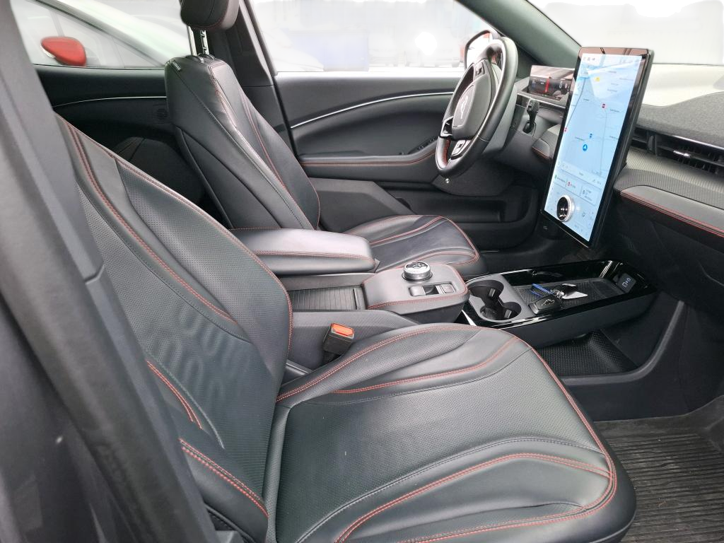 ford-mustang-mach-e-2023-eletrico-0cc