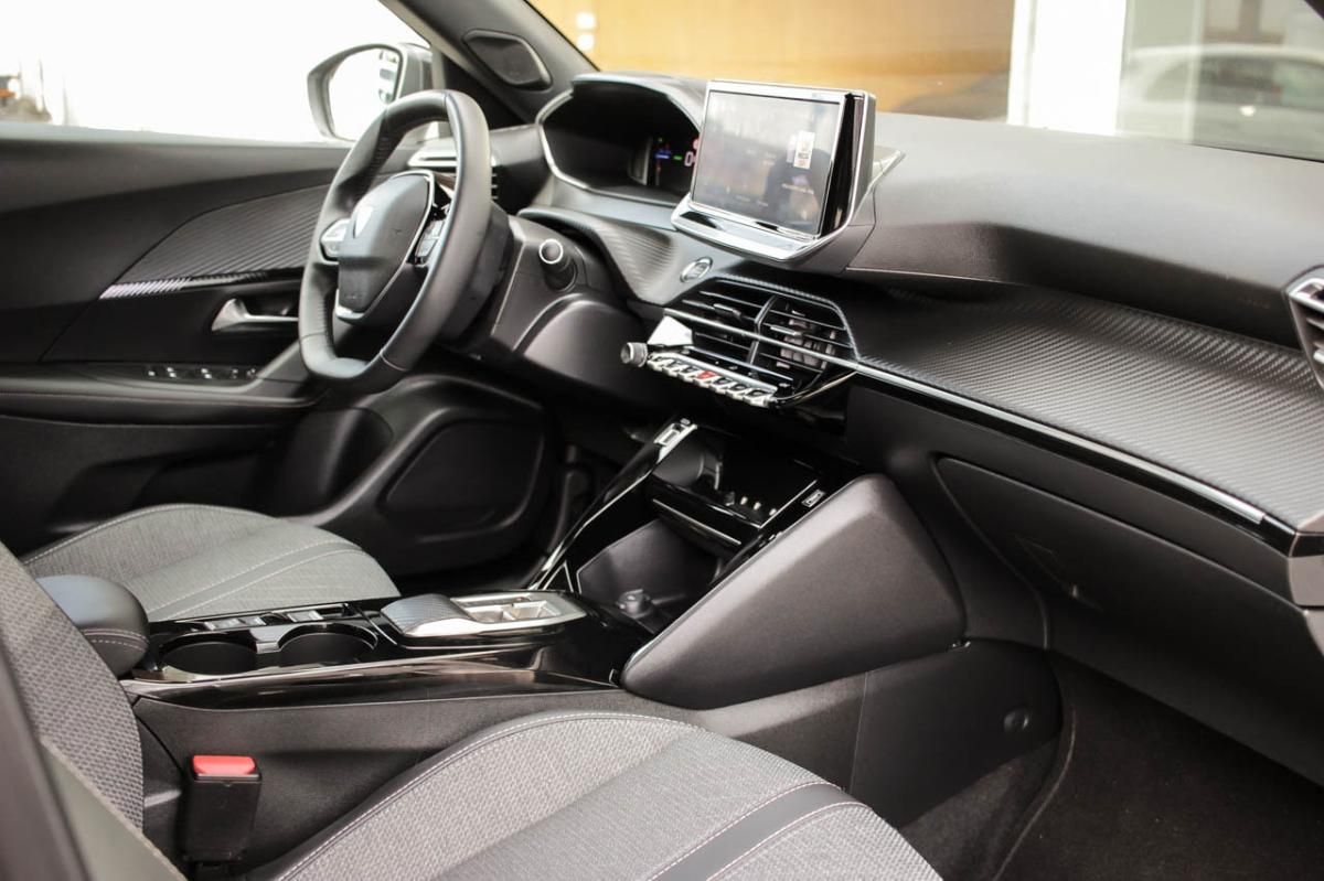 peugeot-e-2008-2024-eletrico-0cc