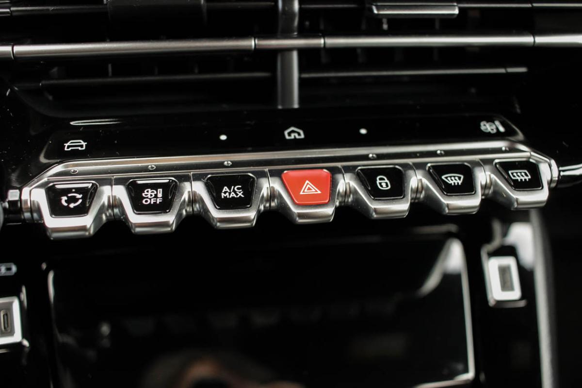 peugeot-e-2008-2024-eletrico-0cc