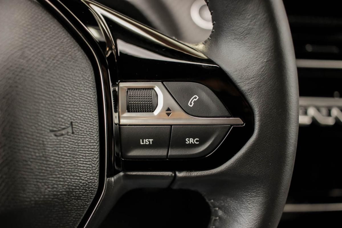 peugeot-e-2008-2024-eletrico-0cc