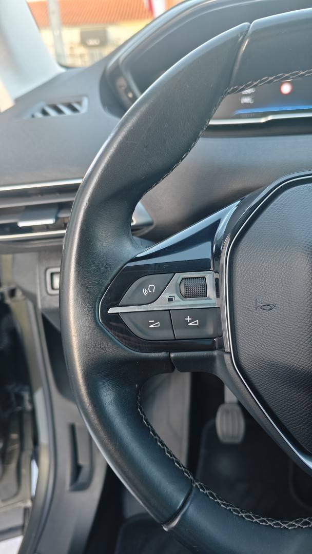 peugeot-3008-2018-diesel-1560cc