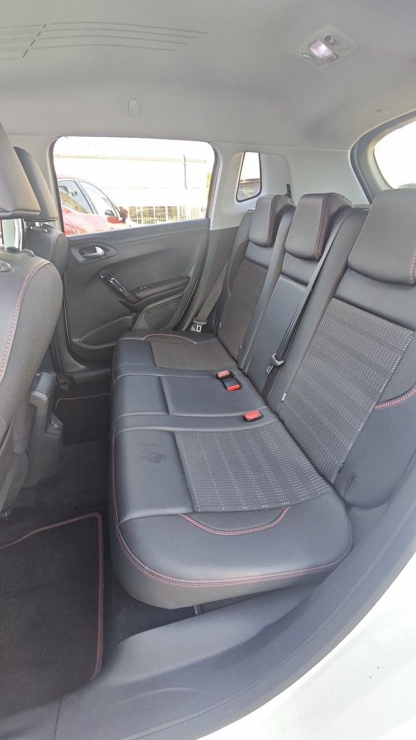 peugeot-2008-2018-diesel-1560cc