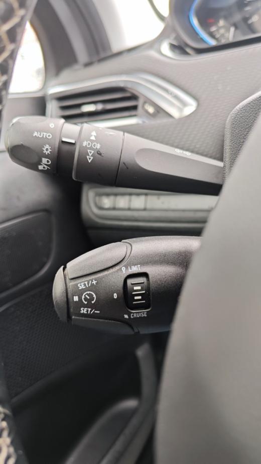 peugeot-2008-2017-diesel-1560cc