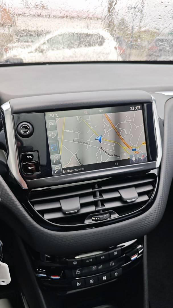 peugeot-2008-2017-diesel-1560cc