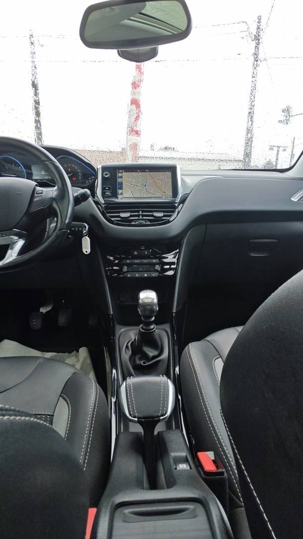 peugeot-2008-2017-diesel-1560cc