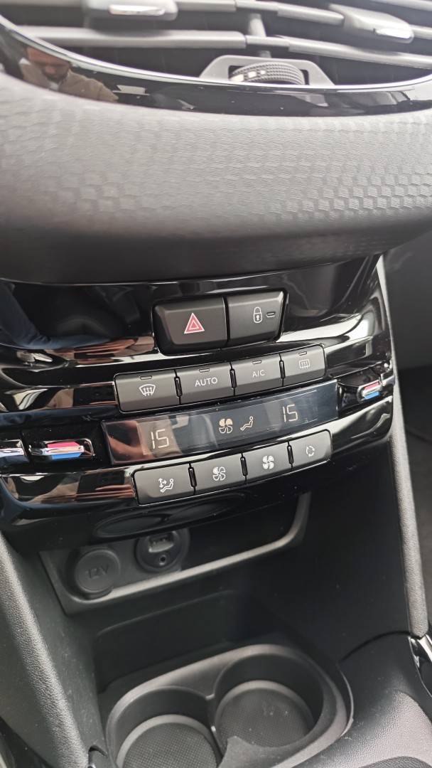 peugeot-2008-2017-diesel-1560cc