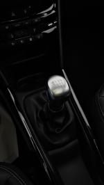 peugeot-2008-2017-diesel-1560cc