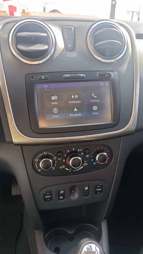 dacia-sandero-2016-gasolina-898cc