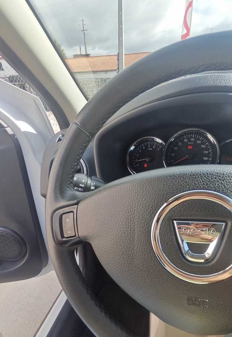 dacia-sandero-2016-gasolina-898cc