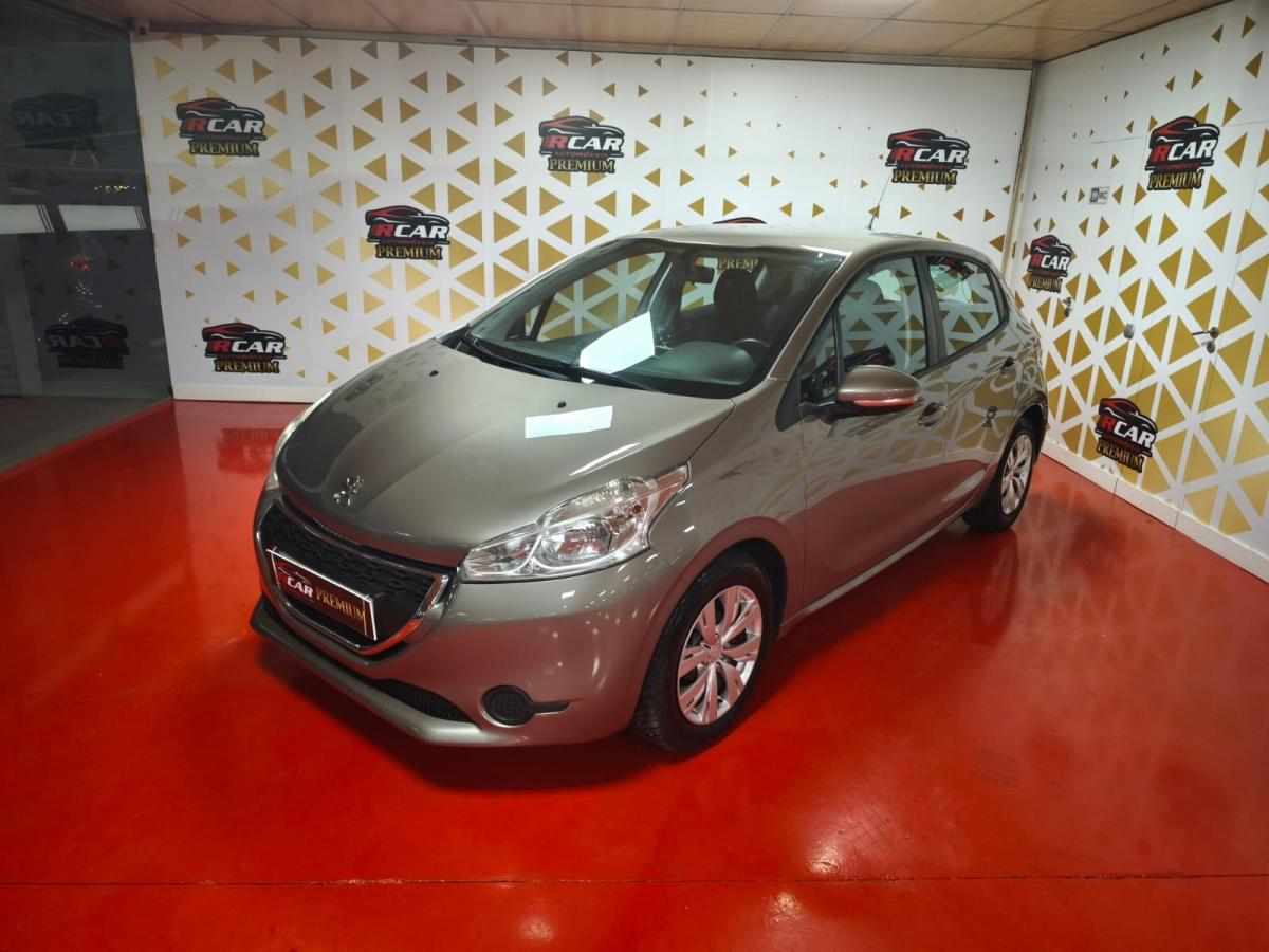 peugeot-208-1-6-e-hdi-2014-diesel-1560cc