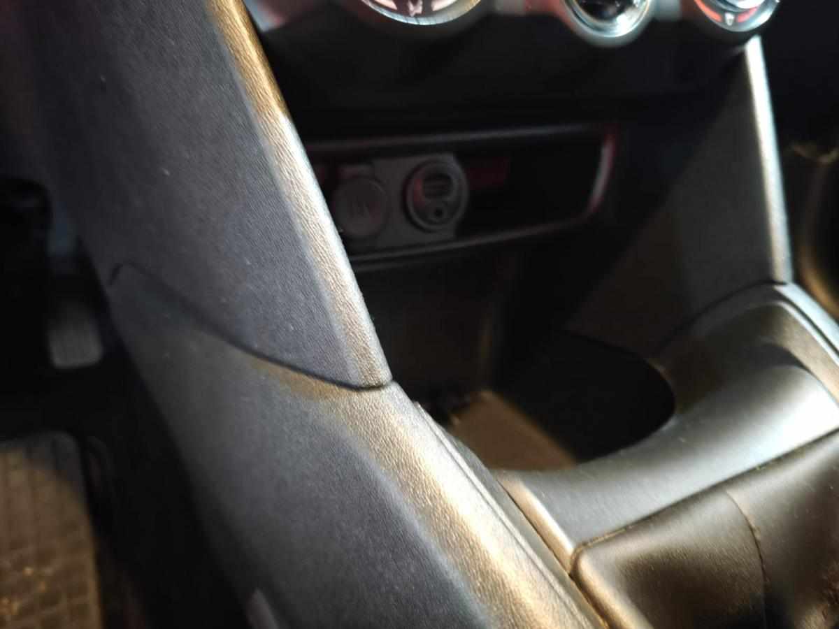 peugeot-208-1-6-e-hdi-2014-diesel-1560cc