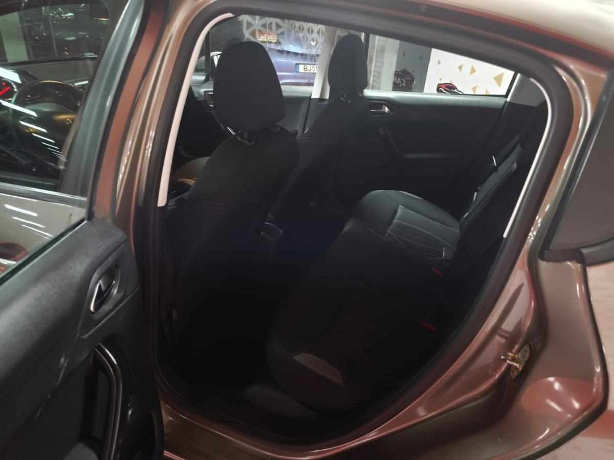 peugeot-208-1-6-e-hdi-2014-diesel-1560cc