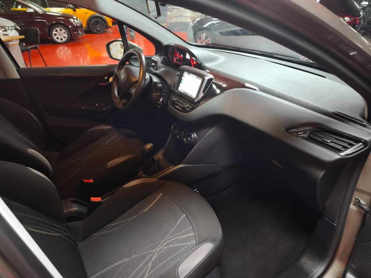 peugeot-208-1-6-e-hdi-2014-diesel-1560cc
