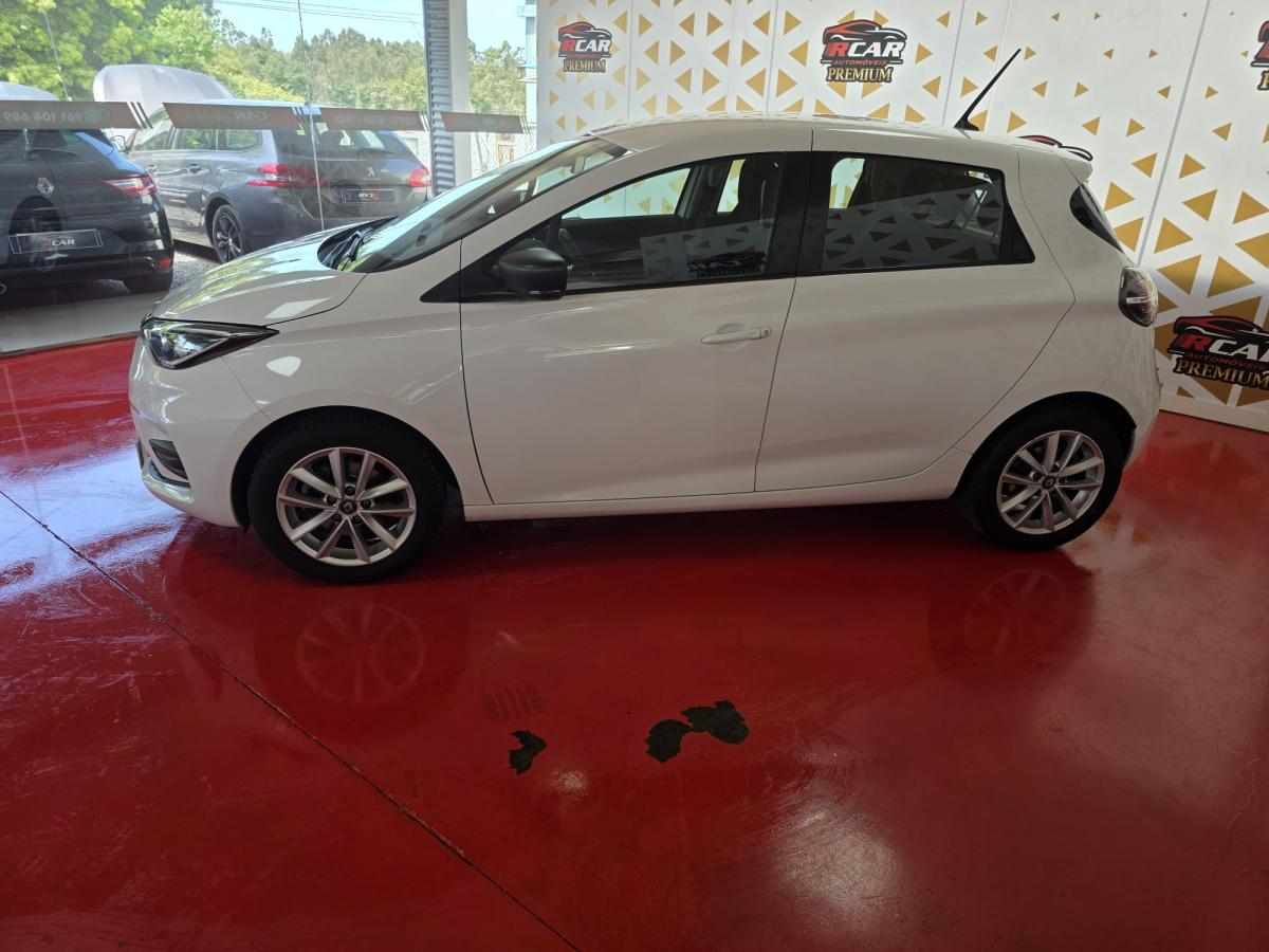 renault-zoe-2022-eletrico