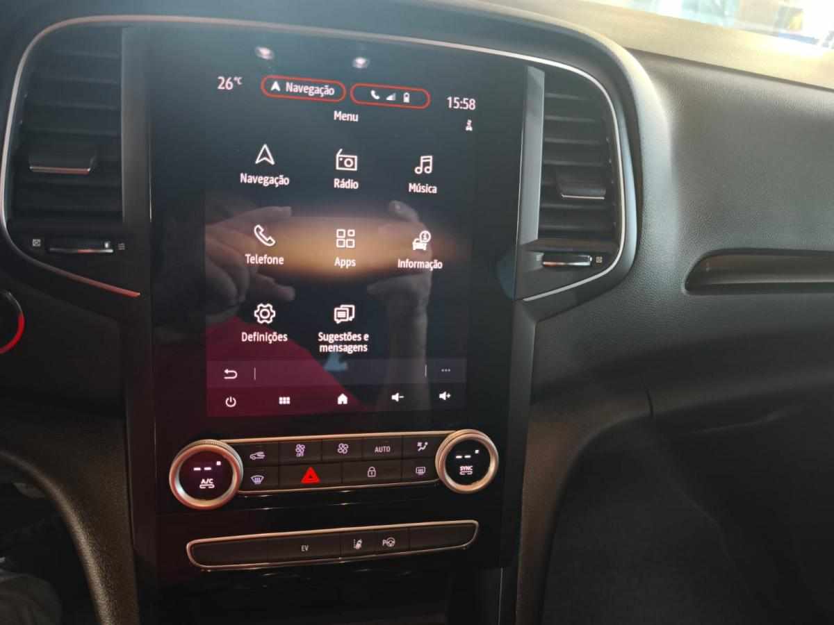 renault-megane-2021-hibrido-1598cc