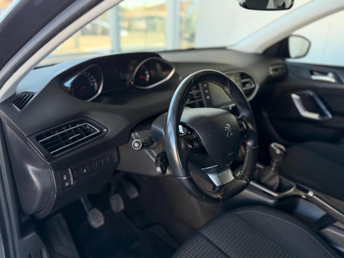 peugeot-308-sw-2019-diesel-1499cc