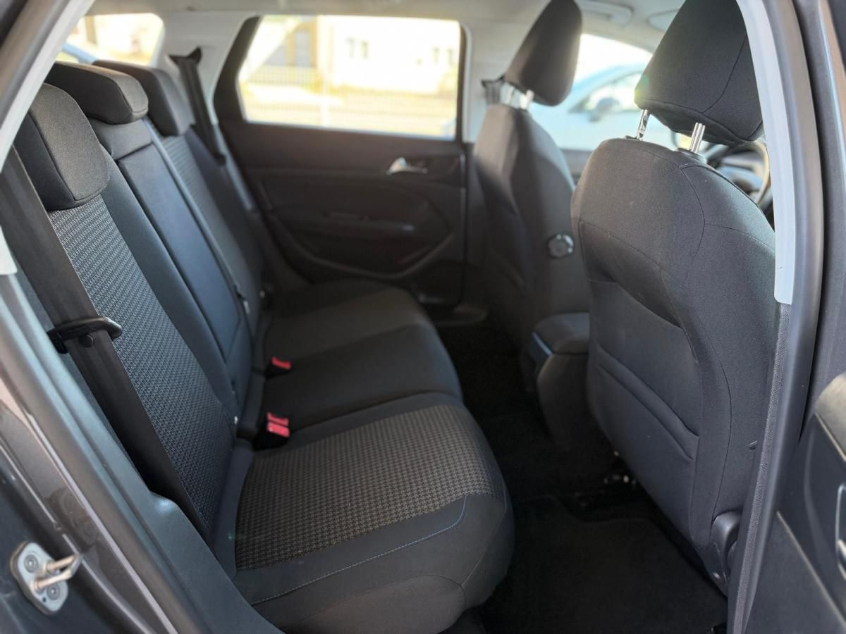 peugeot-308-sw-2019-diesel-1499cc