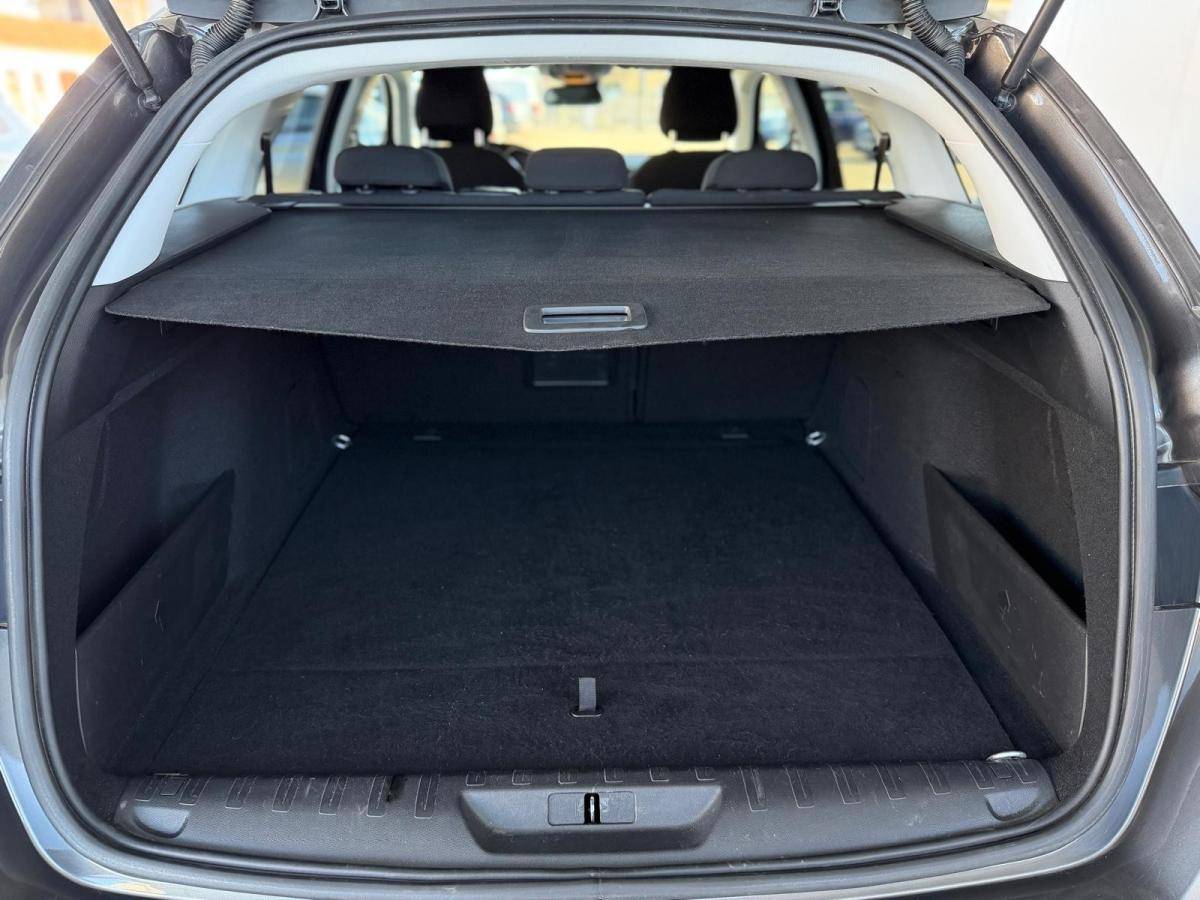 peugeot-308-sw-2019-diesel-1499cc
