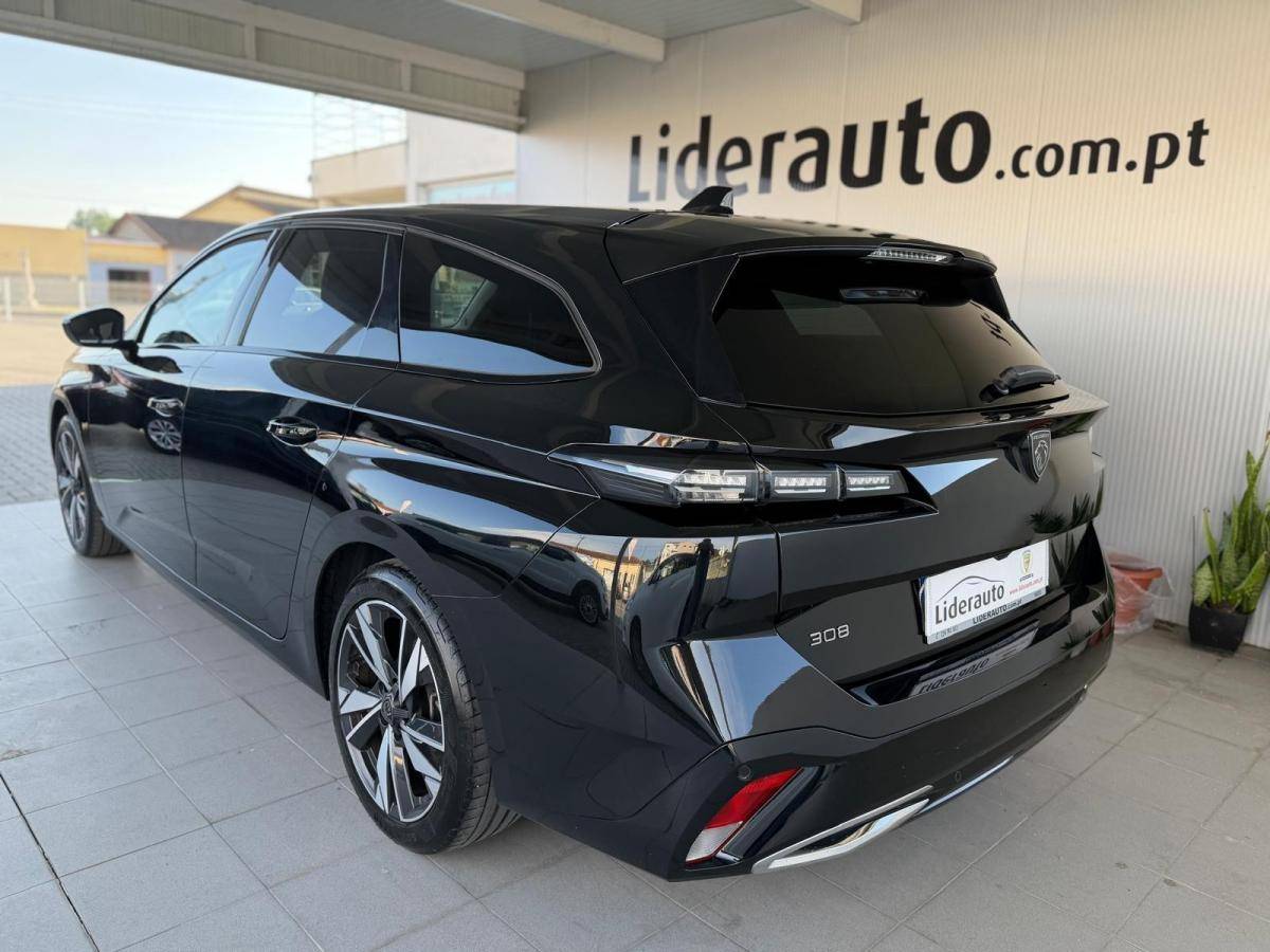 peugeot-308-sw-2022-diesel-1499cc