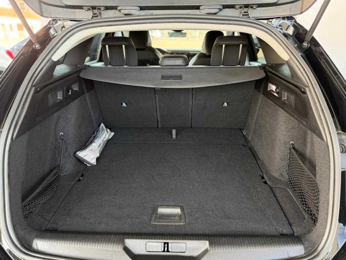 peugeot-308-sw-2022-diesel-1499cc