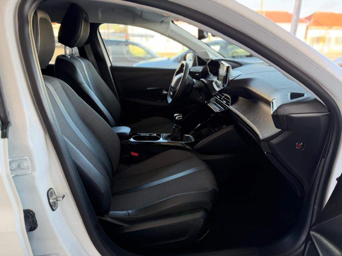 peugeot-208-2023-diesel-1499cc
