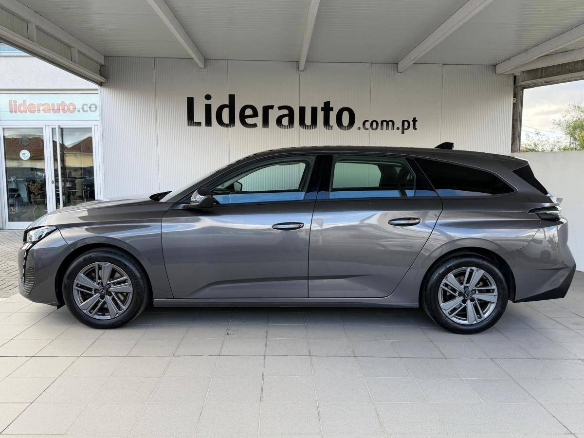 peugeot-308-sw-2022-diesel-1499cc
