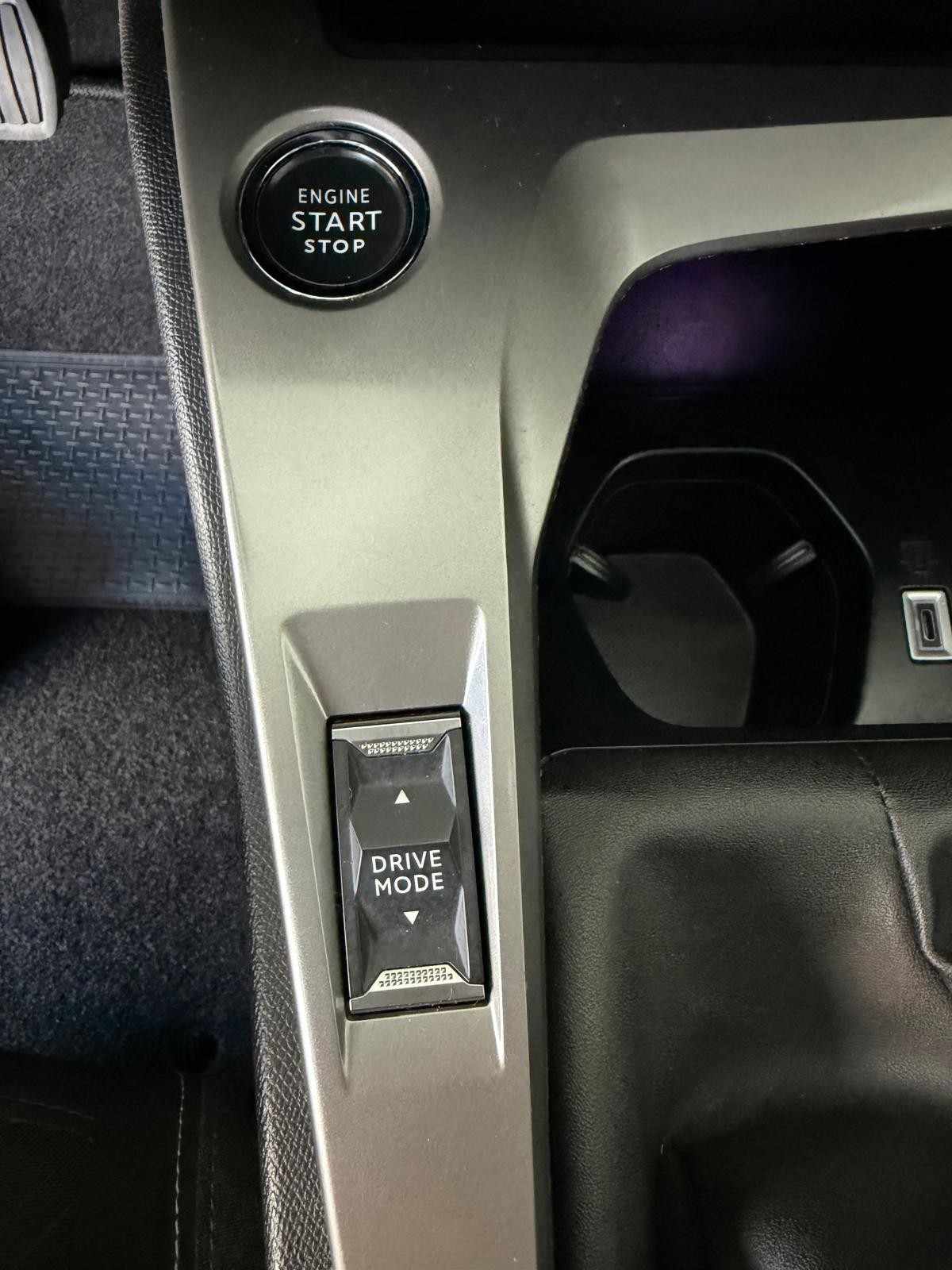 peugeot-308-sw-2022-diesel-1499cc