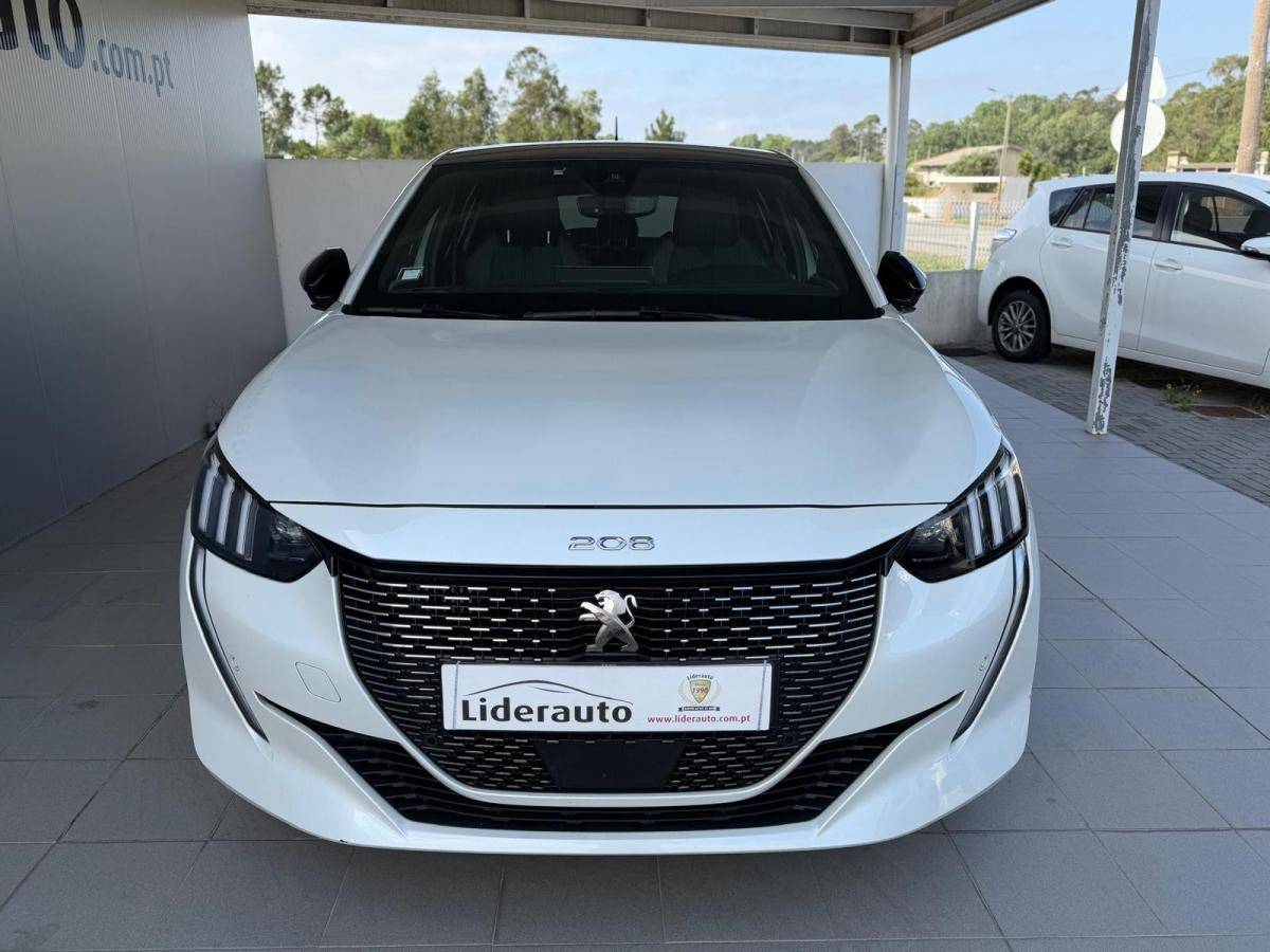 peugeot-208-2022-diesel-1499cc