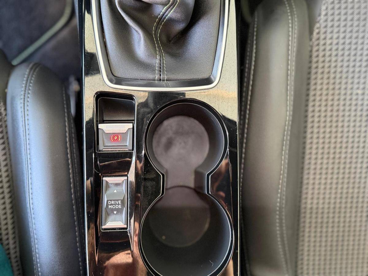 peugeot-208-2022-diesel-1499cc