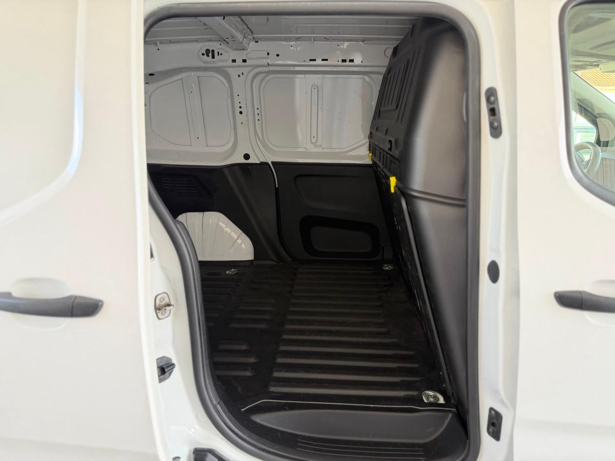citroen-berlingo-2021-diesel-1499cc
