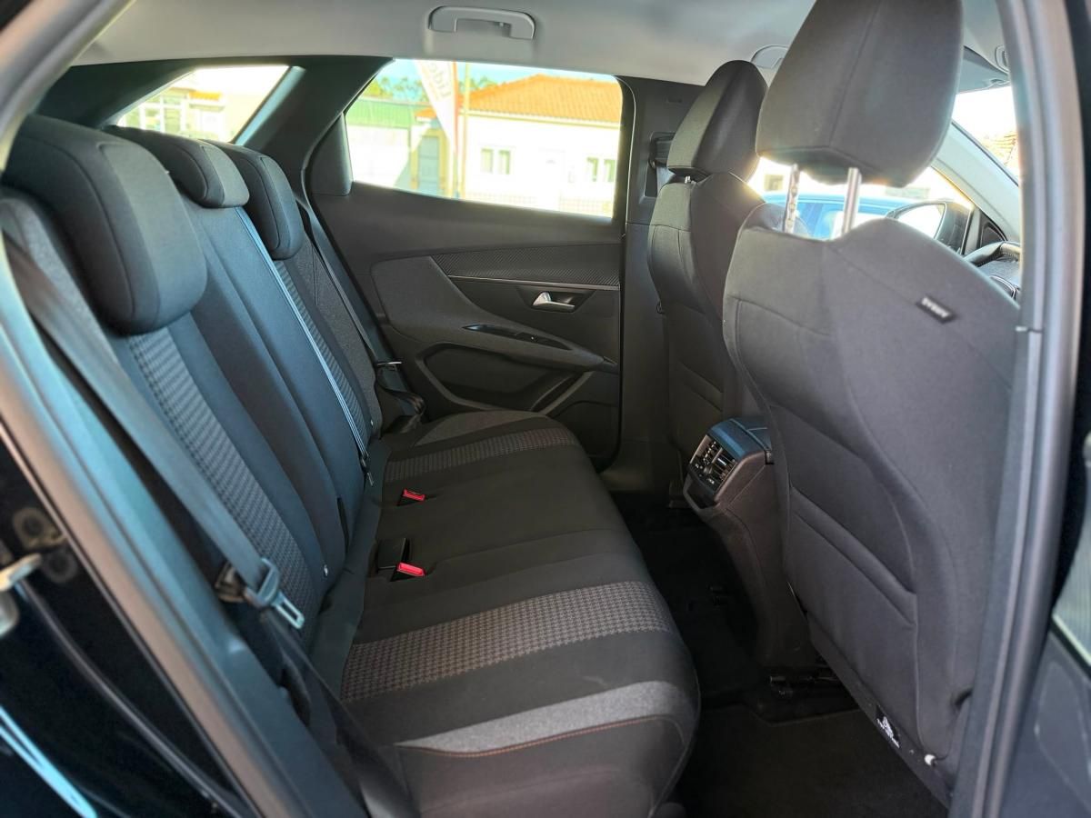 peugeot-3008-2022-diesel-1499cc