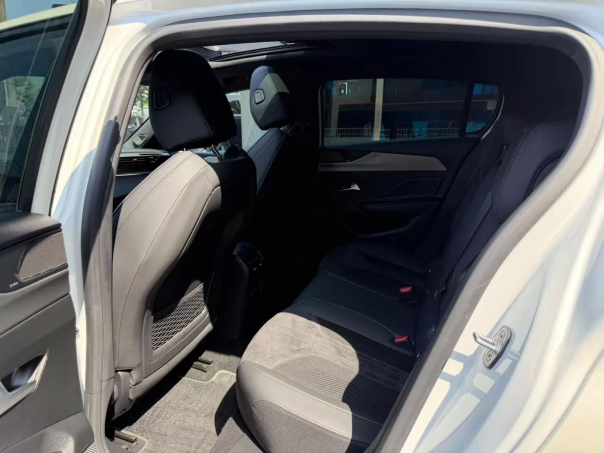peugeot-308-2022-hibrido-1598cc