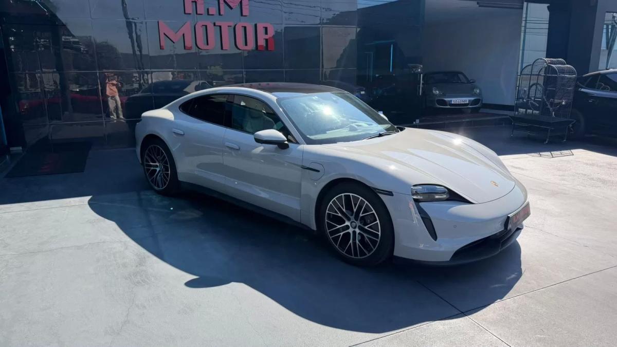 porsche-taycan-2021-eletrico-0cc