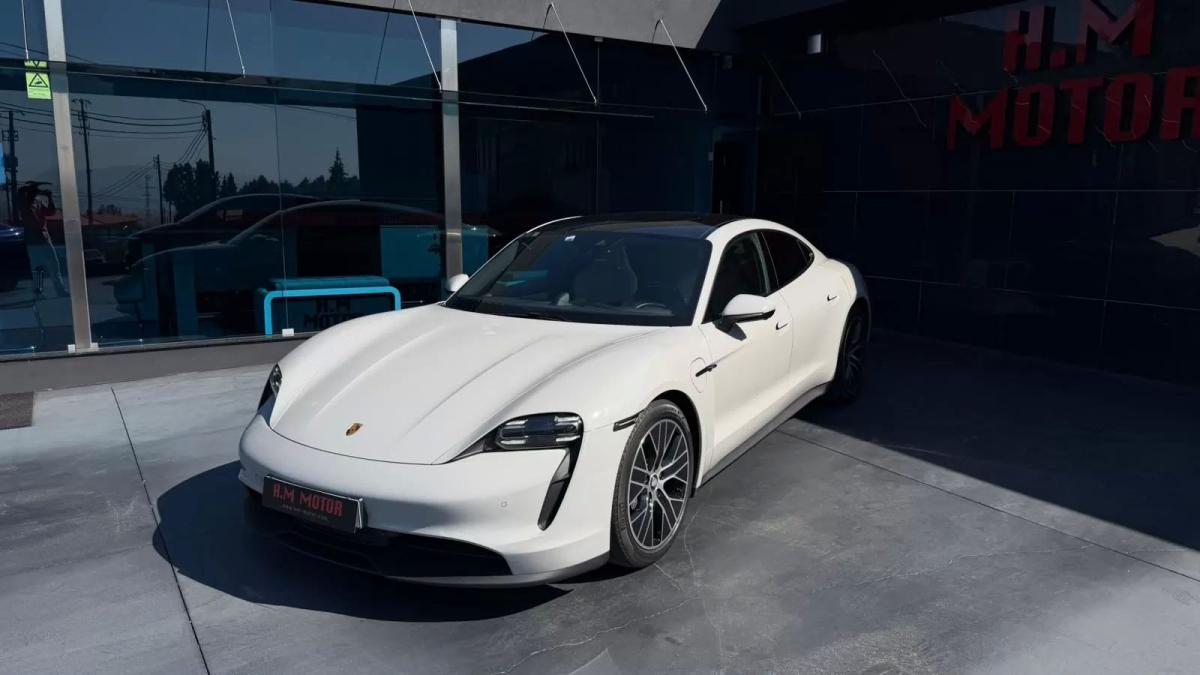 porsche-taycan-2021-eletrico-0cc