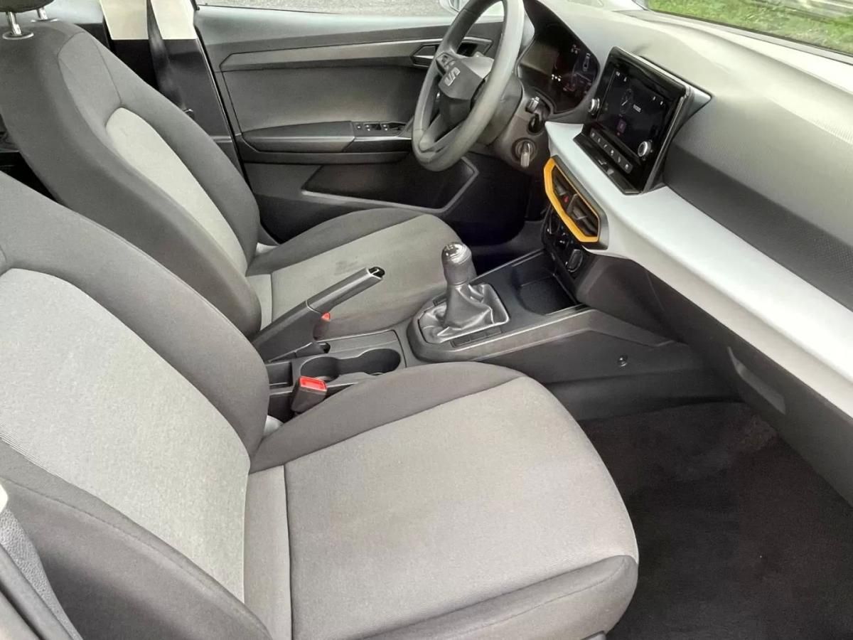 seat-ibiza-2023-gasolina-999cc