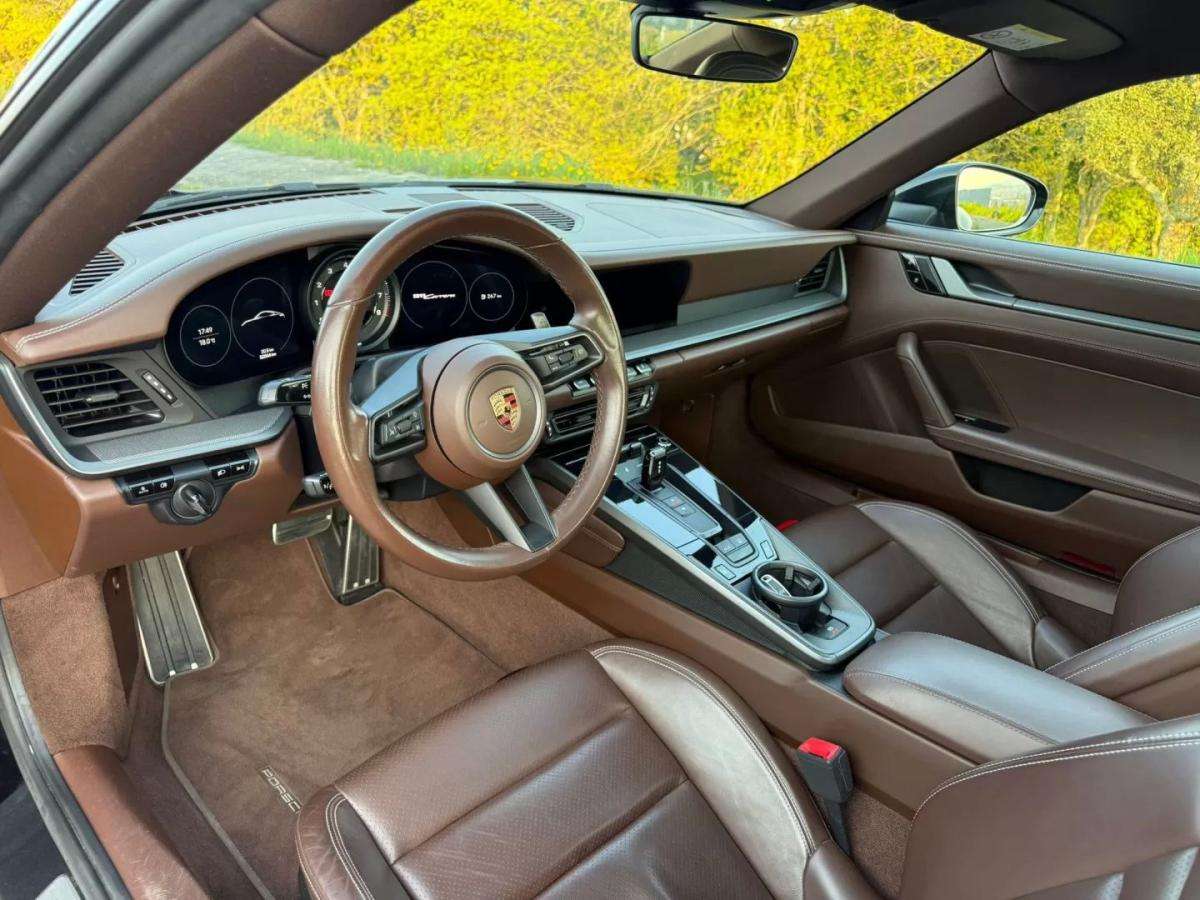 porsche-992-2020-gasolina-2981cc