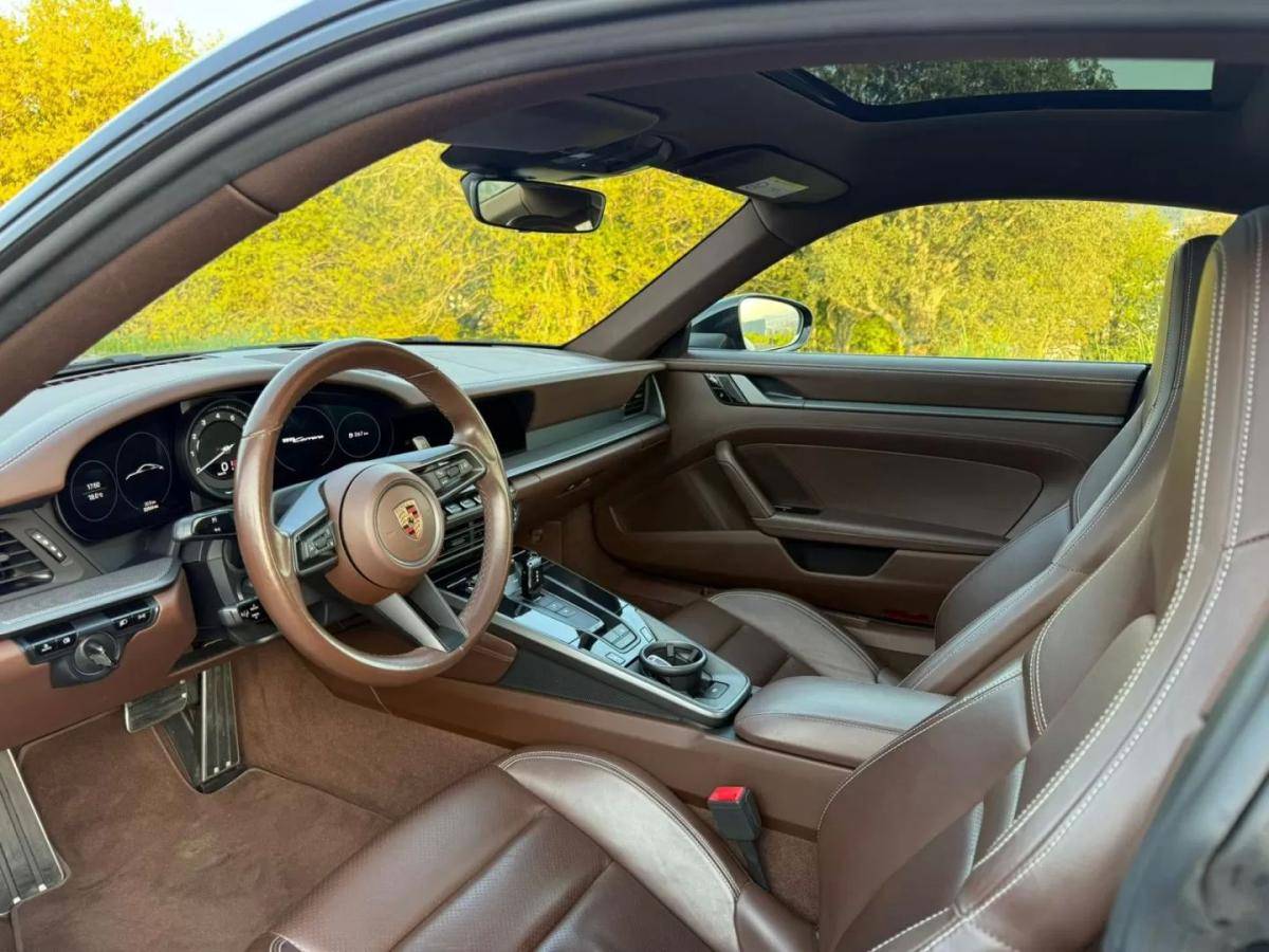 porsche-992-2020-gasolina-2981cc