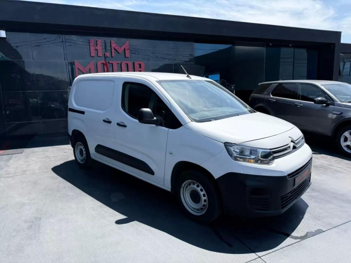 citroen-berlingo-2023-diesel-1500cc