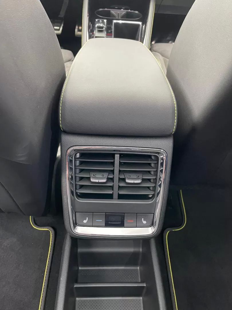 skoda-enyaq-2023-eletrico-0cc
