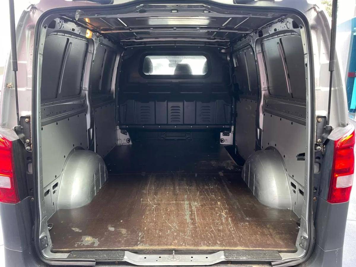 mercedes-benz-vito-2017-diesel-1600cc